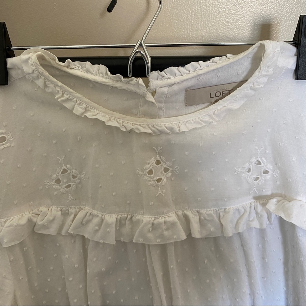 White Cotton Eyelet Blouse Loft Medium - Picture 2 of 8